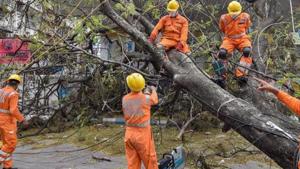 The team is also expected to tour around the state capital Kolkata that had witnessed substantial damages in the wake of the super storm.(PTI) The team is also expected to tour around the state capital Kolkata that had witnessed substantial damages in the wake of the super storm.(PTI)