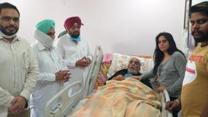 Singer K Deep with friends and family members.(HT Photo) Singer K Deep with friends and family members.(HT Photo)