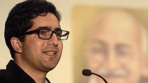 Shah Faesal was detained on August 14 a few days after the abrogation of Article 370 granting special status to J&K.(HT Photo/File) Shah Faesal was detained on August 14 a few days after the abrogation of Article 370 granting special status to J&K.(HT Photo/File)