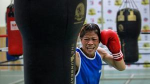 MC Mary Kom punches a bag during a training session at Balewadi Stadium in Pune.(REUTERS)