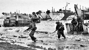 British commandos on Jig Green beach during the invasion of Normandy in France on June 6, 1944. British commandos on Jig Green beach during the invasion of Normandy in France on June 6, 1944.