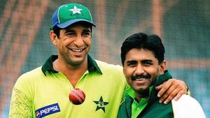 Wasim Akram (L) and Javed Miandad (R)(Twitter) Wasim Akram (L) and Javed Miandad (R)(Twitter)