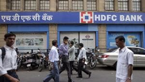 Out of its total loan book of ₹9.93 lakh crore, HDFC Bank’s retail loans are worth ₹4.94 lakh crore, with auto loans constituting 16% and two-wheelers 1.9% of the portfolio.(Bloomberg) Out of its total loan book of ₹9.93 lakh crore, HDFC Bank’s retail loans are worth ₹4.94 lakh crore, with auto loans constituting 16% and two-wheelers 1.9% of the portfolio.(Bloomberg)