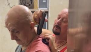 Anupam Kher posted a new video with his brother Raju. Anupam Kher posted a new video with his brother Raju.