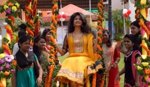 The festival, a tribute to menstruation of girls, is celebrated between June 14 and 16 when girls wear new clothes and swing away in mango orchards.(HT Photo) The festival, a tribute to menstruation of girls, is celebrated between June 14 and 16 when girls wear new clothes and swing away in mango orchards.(HT Photo)
