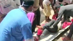 Injured person being stretchered off to the hospital. Firing took place in Bihar, at the Indo-Nepal border.(ANI/Twitter) Injured person being stretchered off to the hospital. Firing took place in Bihar, at the Indo-Nepal border.(ANI/Twitter)