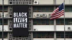 The embassy in Seoul unfurled the banner is solidarity with the movements in US.(@USEmbassySeoul) The embassy in Seoul unfurled the banner is solidarity with the movements in US.(@USEmbassySeoul)