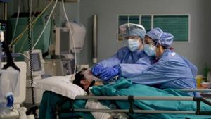 RGSSH in east Delhi, with 500 beds, has been treating pandemic-affected patients since the outbreak in Delhi in March and has been a Covid-19 dedicated facility from the very beginning.(AP) RGSSH in east Delhi, with 500 beds, has been treating pandemic-affected patients since the outbreak in Delhi in March and has been a Covid-19 dedicated facility from the very beginning.(AP)