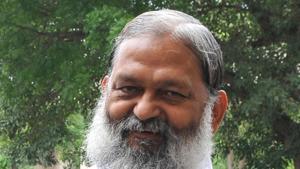 Haryana health minister Anil Vij(67) is likely to be in the hospital for about a week.(ANI) Haryana health minister Anil Vij(67) is likely to be in the hospital for about a week.(ANI)