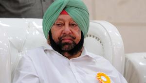 While it was important to defuse the tensions at the border, and India was not in favour of war, Captain Amarinder said the country could not afford to show weakness at this time and needed to take a strong stand to deter the Chinese from any further intrusions and attacks on its territories and men.(HT Photo) While it was important to defuse the tensions at the border, and India was not in favour of war, Captain Amarinder said the country could not afford to show weakness at this time and needed to take a strong stand to deter the Chinese from any further intrusions and attacks on its territories and men.(HT Photo)