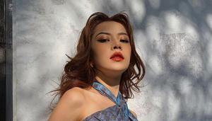 Vietnamese actor Chi Pu wore her scarf as a halter neck top and shared the picture on social media.(Instagram) Vietnamese actor Chi Pu wore her scarf as a halter neck top and shared the picture on social media.(Instagram)