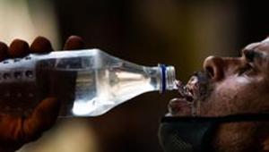 Humidity levels oscillated between 38 and 81 per cent in Delhi(AFP) Humidity levels oscillated between 38 and 81 per cent in Delhi(AFP)
