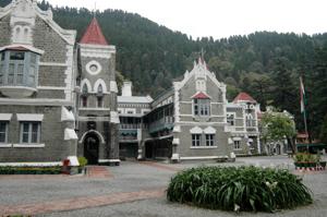 Advocate Vivek Shukla had alleged in his PIL that the police investigation into the matter was sluggish and Pandya had got a stay on his arrest from the high court.(HT photo) Advocate Vivek Shukla had alleged in his PIL that the police investigation into the matter was sluggish and Pandya had got a stay on his arrest from the high court.(HT photo)