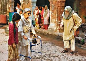 A still from Gulabo Sitabo where Farrukh Jaffar, 88, shares the screen with Amitabh Bachchan A still from Gulabo Sitabo where Farrukh Jaffar, 88, shares the screen with Amitabh Bachchan