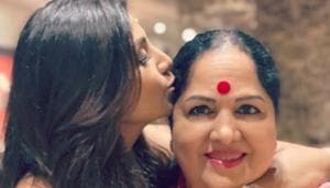 Shilpa Shetty with her mom Sunanda. Shilpa Shetty with her mom Sunanda.