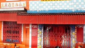 Temples were closed in Haridwar owing to eclipse but opened up in the afternoon.(HT Photo) Temples were closed in Haridwar owing to eclipse but opened up in the afternoon.(HT Photo)