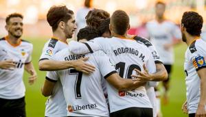 Valencia players celebrate(Twitter) Valencia players celebrate(Twitter)