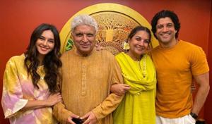 Shibani Dandekar enjoyed a sumptuous meal with boyfriend Farhan Akhtar and his family. Shibani Dandekar enjoyed a sumptuous meal with boyfriend Farhan Akhtar and his family.