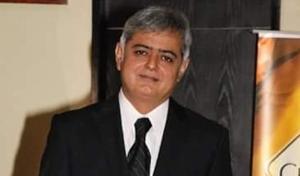 Hansal Mehta and Anubhav Sinha had a funny exchange on Twitter. Hansal Mehta and Anubhav Sinha had a funny exchange on Twitter.