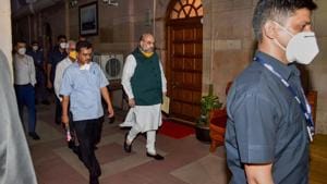 Union Home Minister Amit Shah and Delhi CM Arvind Kejriwal arrive for a meeting on the Covid-19 situation in the national capital, during the ongoing nationwide lockdown, in New Delhi.(PTI) Union Home Minister Amit Shah and Delhi CM Arvind Kejriwal arrive for a meeting on the Covid-19 situation in the national capital, during the ongoing nationwide lockdown, in New Delhi.(PTI)