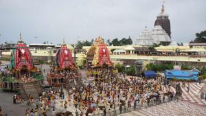 Puri, India-June 23, 2020: Priests perform the pahandi rituals of Lord Jagannath Rath Yatra, in Puri, Odisha, India, on Tuesday, June 23, 2020. Photo by Arabinda Mahapatra / Hindustan Times) Puri, India-June 23, 2020: Priests perform the pahandi rituals of Lord Jagannath Rath Yatra, in Puri, Odisha, India, on Tuesday, June 23, 2020. Photo by Arabinda Mahapatra / Hindustan Times)