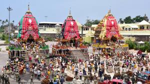 Chariots of Lord Balabhadra, Subhadra and Jagannath ahead of the procession towards the Gundicha temple during the Rath Yatra festival in Puri.(PTI) Chariots of Lord Balabhadra, Subhadra and Jagannath ahead of the procession towards the Gundicha temple during the Rath Yatra festival in Puri.(PTI)