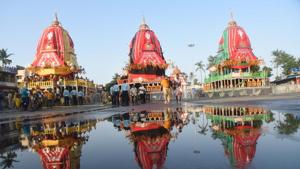 The chariots of the Hindu deities Balabhadra, Subhadra and Jagannath at the Gundicha temple during the annual Rath Yatra festival, in Puri, Odisha on Tuesday.(Arabinda Mohapatra/HT PHOTO) The chariots of the Hindu deities Balabhadra, Subhadra and Jagannath at the Gundicha temple during the annual Rath Yatra festival, in Puri, Odisha on Tuesday.(Arabinda Mohapatra/HT PHOTO)