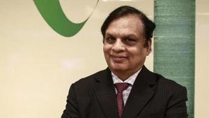 Videocon Group Chairman Venugopal Dhoot is already under investigation by the CBI for a loan fraud.(REUTERS FILE PHOTO) Videocon Group Chairman Venugopal Dhoot is already under investigation by the CBI for a loan fraud.(REUTERS FILE PHOTO)