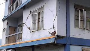 Cracks are seen on a building, after an earthquake of 5.3 magnitude hit Mizoram in Champhai district on Monday, June 22, 2020.(PTI File Photo) Cracks are seen on a building, after an earthquake of 5.3 magnitude hit Mizoram in Champhai district on Monday, June 22, 2020.(PTI File Photo)
