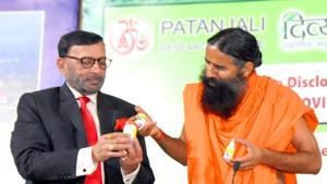 Baba Ramdev launching a medicine kit for Covid-19, in Haridwar on Tuesday.(ANI Photo) Baba Ramdev launching a medicine kit for Covid-19, in Haridwar on Tuesday.(ANI Photo)