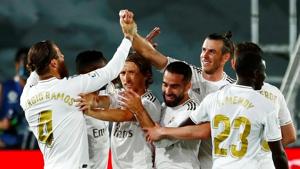 Soccer Football - La Liga Santander - Real Madrid v Real Mallorca - Alfredo Di Stefano Stadium, Madrid, Spain - June 24, 2020 Real Madrid's Sergio Ramos celebrates scoring their second goal with teammates(REUTERS) Soccer Football - La Liga Santander - Real Madrid v Real Mallorca - Alfredo Di Stefano Stadium, Madrid, Spain - June 24, 2020 Real Madrid's Sergio Ramos celebrates scoring their second goal with teammates(REUTERS)