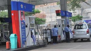 Petrol pump at Sector 22 in Chandigarh on Thursday, 25 June 2020.(Keshav Singh/HT Photo) Petrol pump at Sector 22 in Chandigarh on Thursday, 25 June 2020.(Keshav Singh/HT Photo)