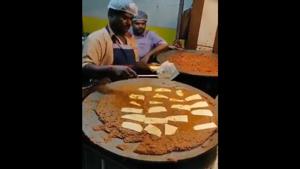 Butter being added to bhaji.(Twitter/@Madan_Chikna) Butter being added to bhaji.(Twitter/@Madan_Chikna)