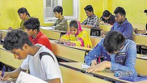 Around 2.39 lakh students of High School and Intermediate of the Board had skipped their Hindi papers.(Kunal Patil/HT Photo) Around 2.39 lakh students of High School and Intermediate of the Board had skipped their Hindi papers.(Kunal Patil/HT Photo)
