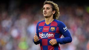 Antoine Griezmann of Barcelona looks on.(Getty Images) Antoine Griezmann of Barcelona looks on.(Getty Images)