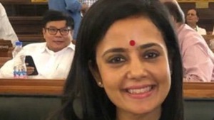 Trinamool Congress MP Mohua Moitra has questioned why the government accepted Tik Tok’s donation of 4 lakh PPE suits.(https://twitter.com/MahuaMoitra) Trinamool Congress MP Mohua Moitra has questioned why the government accepted Tik Tok’s donation of 4 lakh PPE suits.(https://twitter.com/MahuaMoitra)