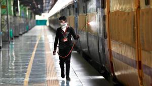 If the US trend is any indication, then, as cases come down in Delhi and Tamil Nadu, and as India continues to open up, allowing more movement and activities, new hot spots will emerge in other states.(AP) If the US trend is any indication, then, as cases come down in Delhi and Tamil Nadu, and as India continues to open up, allowing more movement and activities, new hot spots will emerge in other states.(AP)