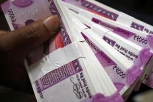 After asking for <span class='webrupee'>₹</span>1.60 as fee, a man running an NGO in Ludhiana had promised the complainant that he would help him with a cheque bounce and property dispute case.(REUTERS/For representation) After asking for <span class='webrupee'>₹</span>1.60 as fee, a man running an NGO in Ludhiana had promised the complainant that he would help him with a cheque bounce and property dispute case.(REUTERS/For representation)