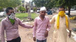 A man who was injured in clashes between vendors at Phase-11, Mohali.(HT photo) A man who was injured in clashes between vendors at Phase-11, Mohali.(HT photo)