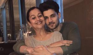 Zarina Wahab said that her son Sooraj Pancholi was being ‘unnecessarily’ linked with Sushant Singh Rajput’s death. Zarina Wahab said that her son Sooraj Pancholi was being ‘unnecessarily’ linked with Sushant Singh Rajput’s death.