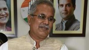 The cow-dung is being procured under the ‘Gaudhan Nyay Yojana’, which was launched by chief minister Bhupesh Baghel on June 25.(HT File Photo/ Arijit Sen) The cow-dung is being procured under the ‘Gaudhan Nyay Yojana’, which was launched by chief minister Bhupesh Baghel on June 25.(HT File Photo/ Arijit Sen)