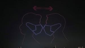 Drones fly over the Han river showing messages to support the country, as measures to avoid the spread of the coronavirus disease (Covid-19) continue, in Seoul, South Korea, July 4, 2020. (REUTERS/Yonhap) Drones fly over the Han river showing messages to support the country, as measures to avoid the spread of the coronavirus disease (Covid-19) continue, in Seoul, South Korea, July 4, 2020. (REUTERS/Yonhap)