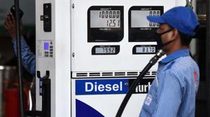 Another area where a fuel price hike can adversely affect poor people is in the transport sector.(Biplov Bhuyan/HT file photo) Another area where a fuel price hike can adversely affect poor people is in the transport sector.(Biplov Bhuyan/HT file photo)