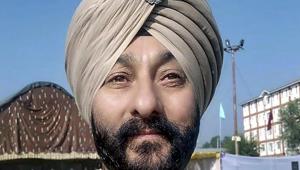 Jammu and Kashmir’s Deputy Superintendent of Police Davinder Singh has been in jail since his arrest in January after he was caught on the Srinagar-Jammu highway ferrying terrorists.(PTI FILE PHOTO) Jammu and Kashmir’s Deputy Superintendent of Police Davinder Singh has been in jail since his arrest in January after he was caught on the Srinagar-Jammu highway ferrying terrorists.(PTI FILE PHOTO)