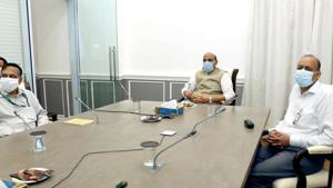 Defence Minister Rajnath Singh reviewed the ongoing projects with Border Road Organisation Chief Lt Gen Harpal Singh and other senior officials at a meeting in South Block, in New Delhi on Tuesday.(ANI) Defence Minister Rajnath Singh reviewed the ongoing projects with Border Road Organisation Chief Lt Gen Harpal Singh and other senior officials at a meeting in South Block, in New Delhi on Tuesday.(ANI)