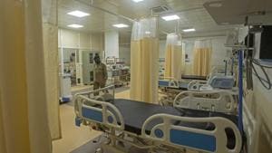 The public hospitals include five each under the Delhi government and central government and one under a municipal corporation. The numbers include ICU beds with and without ventilators.(Pratham Gokhale/HT Photo) The public hospitals include five each under the Delhi government and central government and one under a municipal corporation. The numbers include ICU beds with and without ventilators.(Pratham Gokhale/HT Photo)