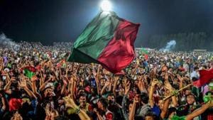 Mohun Bagan supporters celebrate after they defeated Calcutta Customs by 2-0 to lift the Calcutta Football league trophy, in Kolkata, Wednesday, Sept 12, 2018.(PTI) Mohun Bagan supporters celebrate after they defeated Calcutta Customs by 2-0 to lift the Calcutta Football league trophy, in Kolkata, Wednesday, Sept 12, 2018.(PTI)