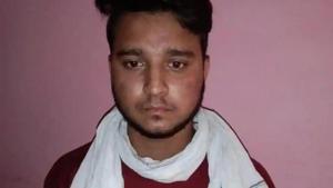 Prabhat Mishra, one of the aides of gangster Vikas Dubey, who was gunned down in Kanpur when he tried to flee from the police custody.(Pic courtesy: UP Police) Prabhat Mishra, one of the aides of gangster Vikas Dubey, who was gunned down in Kanpur when he tried to flee from the police custody.(Pic courtesy: UP Police)