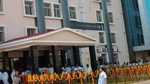 Acharya Harihar Regional Cancer Centre (AHRCC) at Cuttack and OPD of AIIMS, Bhubaneswar, which is the second government health institution with an advanced cancer care facility have been shut over Covid concerns. (HT photo)