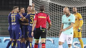 Hellas Verona celebrate during the Serie A soccer match between Hellas Verona and Inter Milan, at the Marcantonio Bentegodi Stadium in Verona, Italy, Thursday, July 9, 2020. (Paola Garbuio/LaPresse via AP)(AP) Hellas Verona celebrate during the Serie A soccer match between Hellas Verona and Inter Milan, at the Marcantonio Bentegodi Stadium in Verona, Italy, Thursday, July 9, 2020. (Paola Garbuio/LaPresse via AP)(AP)